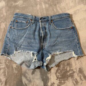 Levi's Strauss & Co Button Fly Cut Off Ripped Jean Shorts Medium Wash Size 32